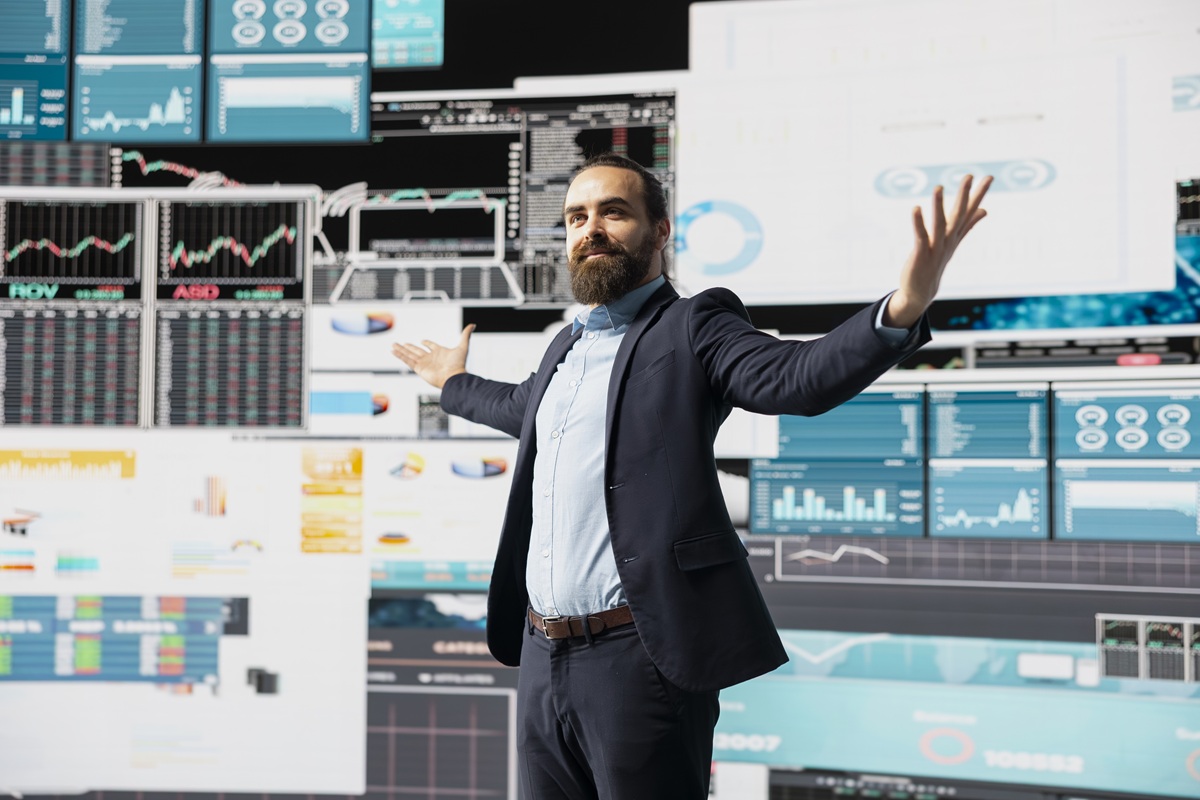 What Makes a Strong Leader in Financial Technology Today